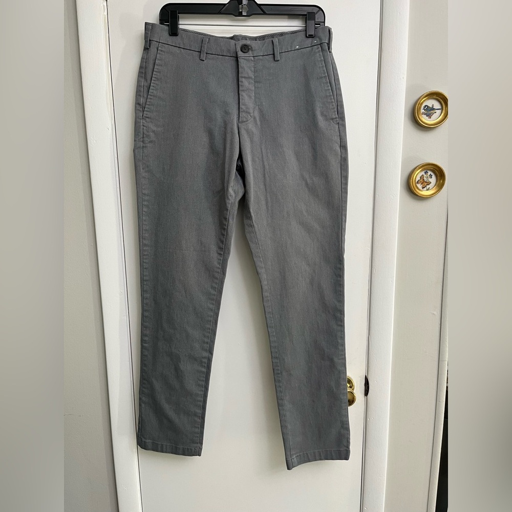 Men's Uniqlo Gray Pants 32x34”